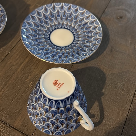 Imperial Lomonosov Porcelain Two Teacups w/Saucers.  Forget-Me-Not 22K Gold. - Picture 5 of 9